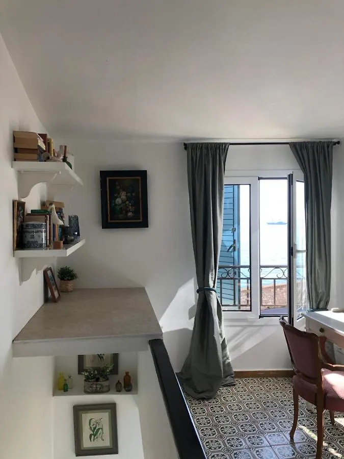 La Maisonette 앙티브 게스트하우스